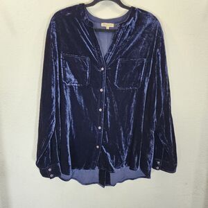 Democracy Womens XL Blue Crushed Velvet Button Down Shirt Long Sleeve Tail Back